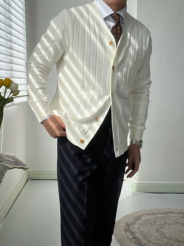 Eleganter V-Ausschnitt Herren Strickjacke für Männer - Image 4