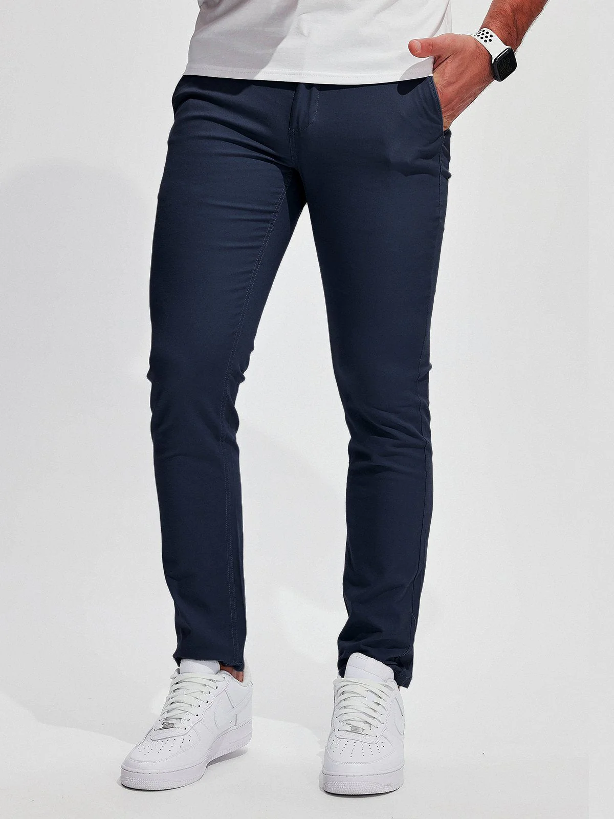 Hochwertige, dehnbare Herren-Chino-Hose aus pflegeleichtem Baumwoll-Mischgewebe - Image 8