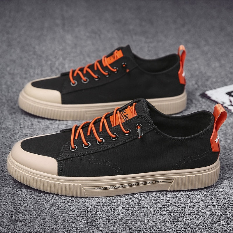 Sportliche Herren Sneaker Essentials - Image 3
