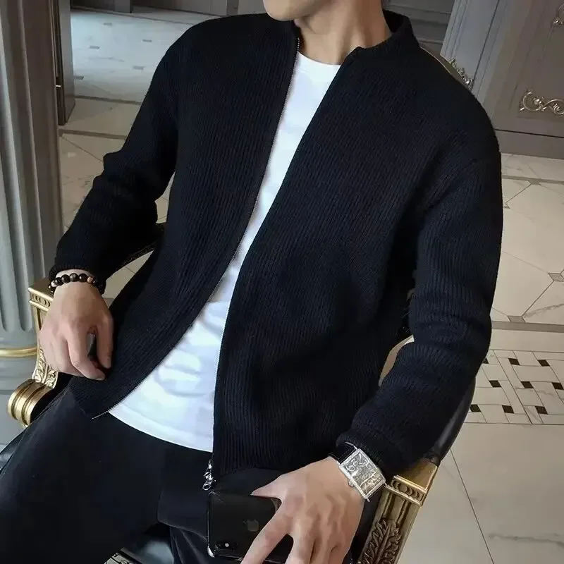 Klassische Herren-Strickjacke mit Reißverschluss - Image 2