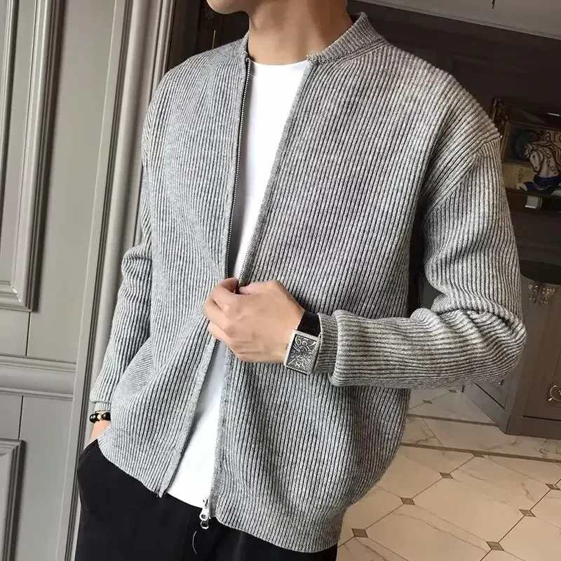 Klassische Herren-Strickjacke mit Reißverschluss - Image 3