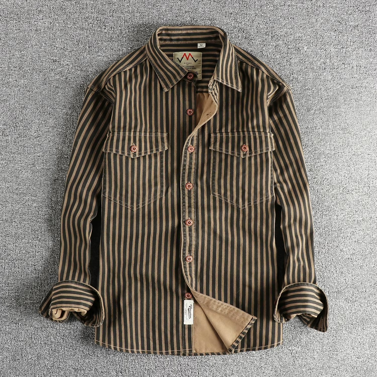 Klassisches Herren Utility Hemd