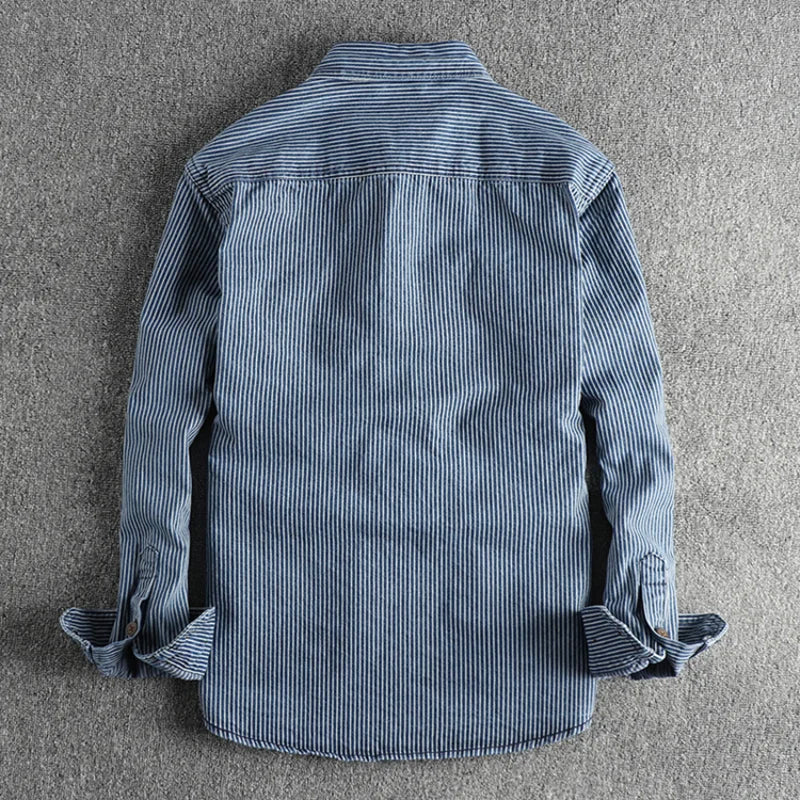 Klassisches Denim Herrenhemd in Vintage-Look - Image 3
