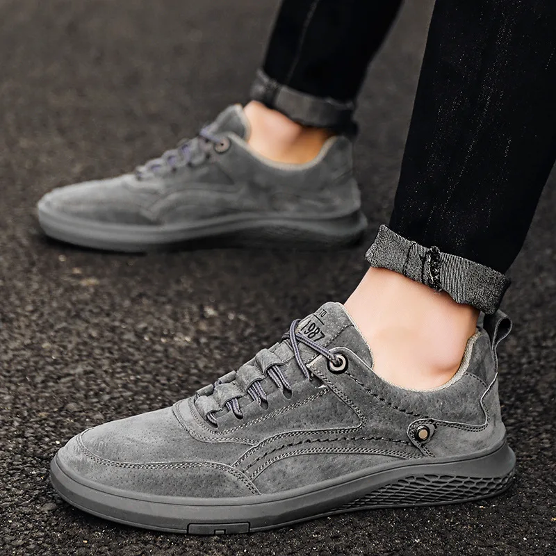 Sportliche Herren Wildleder Sneaker - Image 2