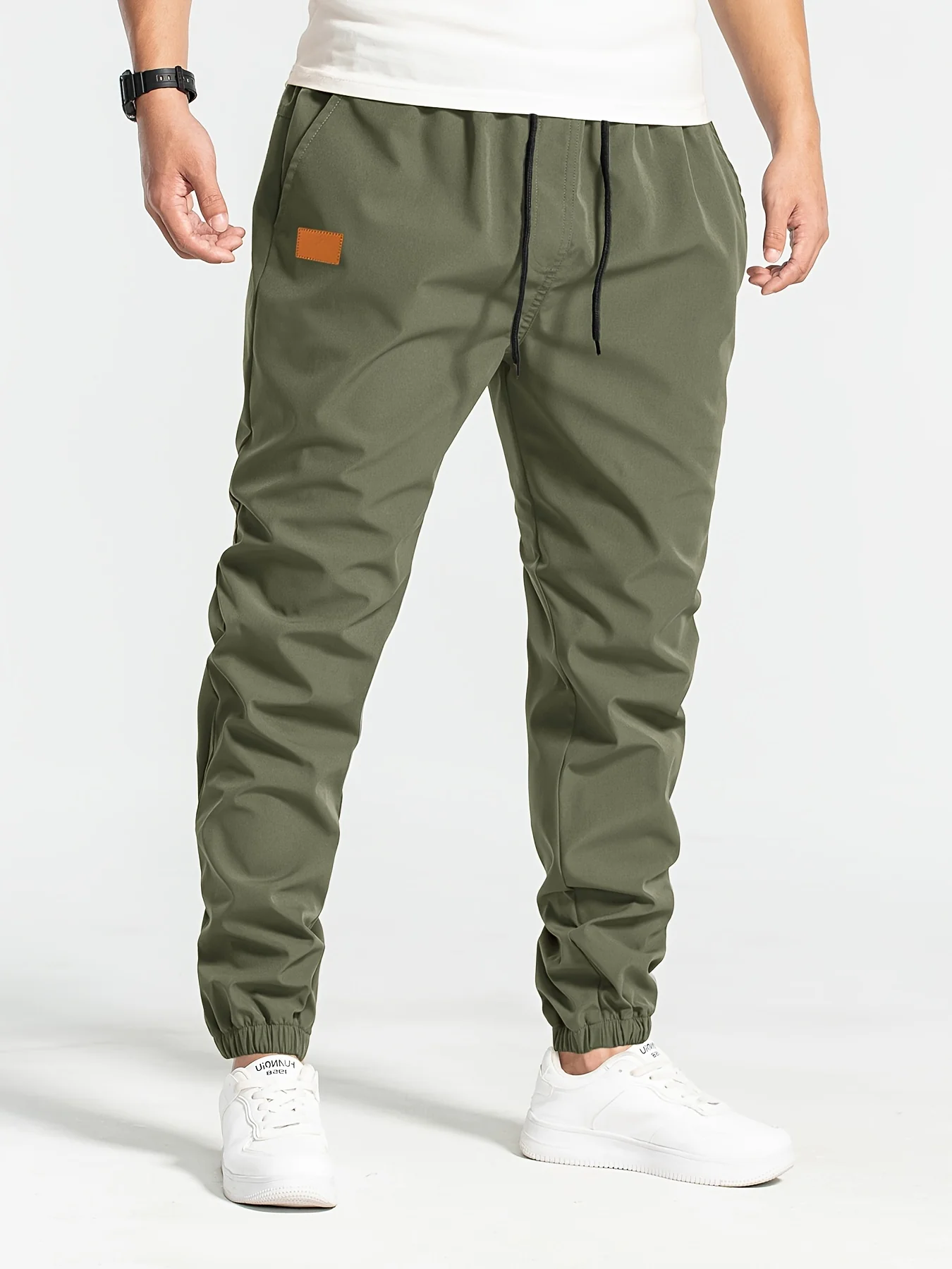 Komfortable Herren Freizeithose - Image 8