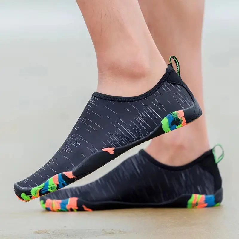 Herren Wasserschuhe mit rutschfester Sohle, ideal für Strandaktivitäten - Image 2