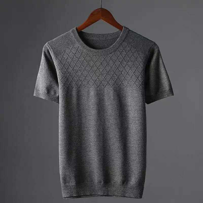 Weiches und atmungsaktives Herren-Shirt mit Rundhalsausschnitt - Image 2